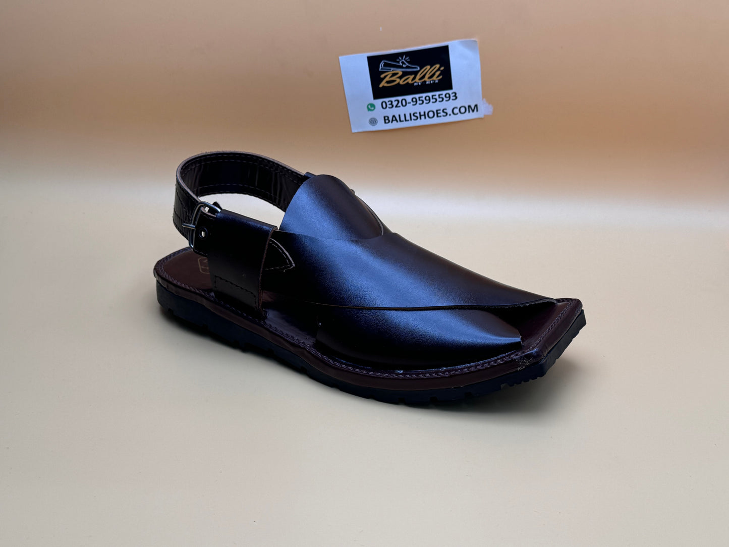 Men’s sleek chappal