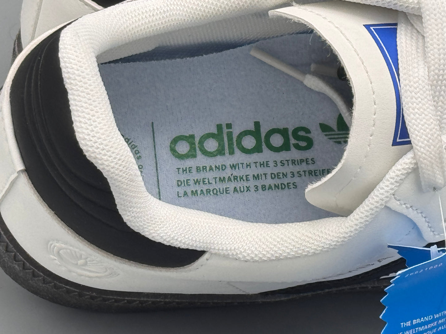 Samba vegan ed premium (white)