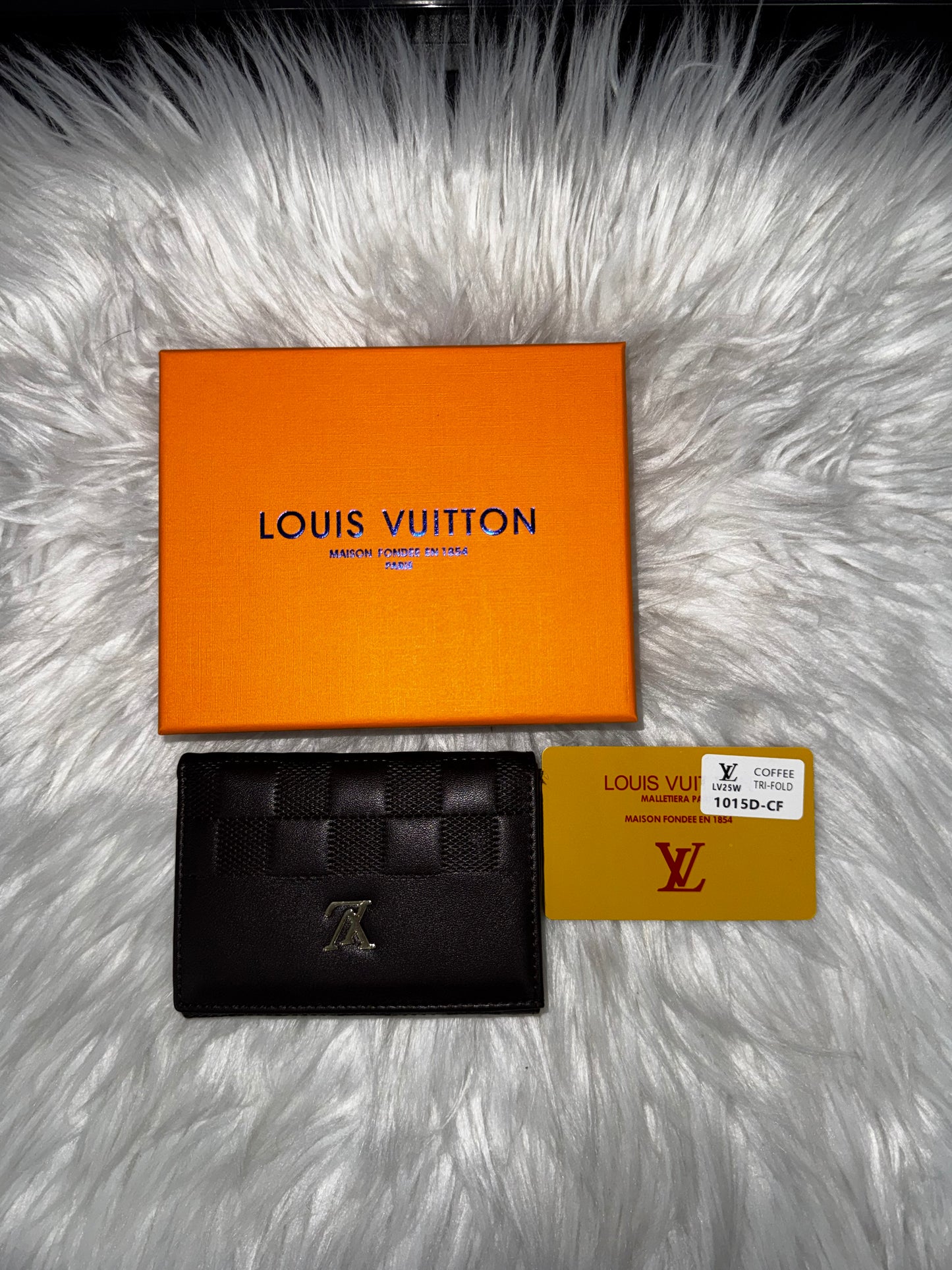 Branded wallet tri-fold