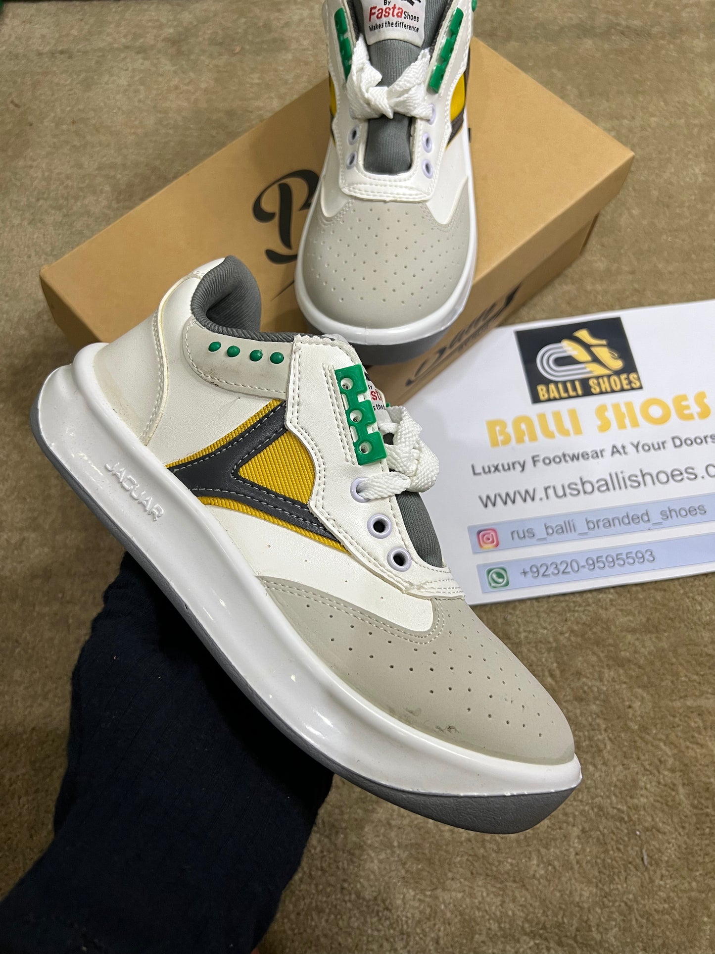 Leather joggers (Sports)