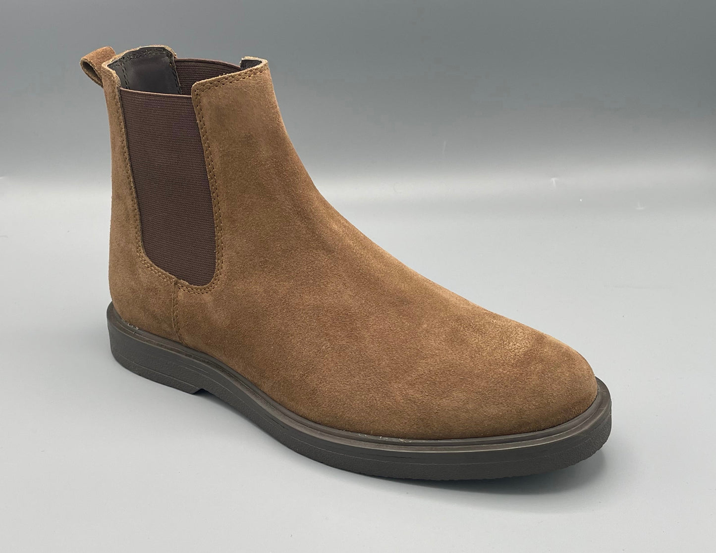 Suede leather chelsea boots