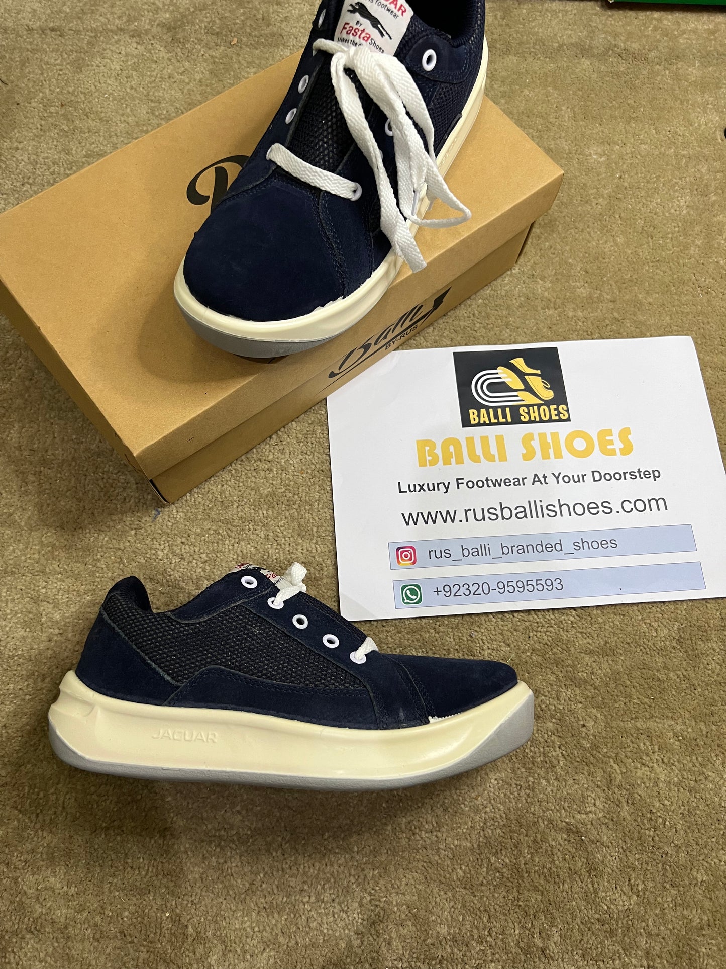 Leather joggers (Sports)