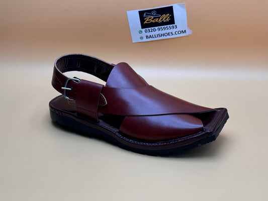 Men’s sleek chappal
