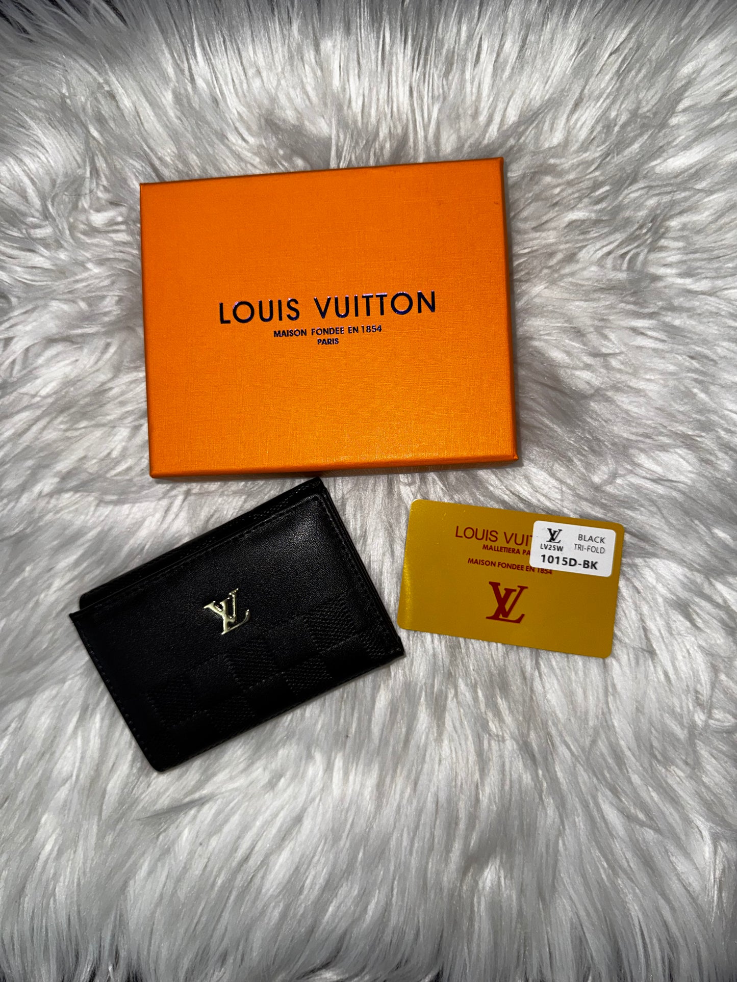 Branded wallet tri-fold