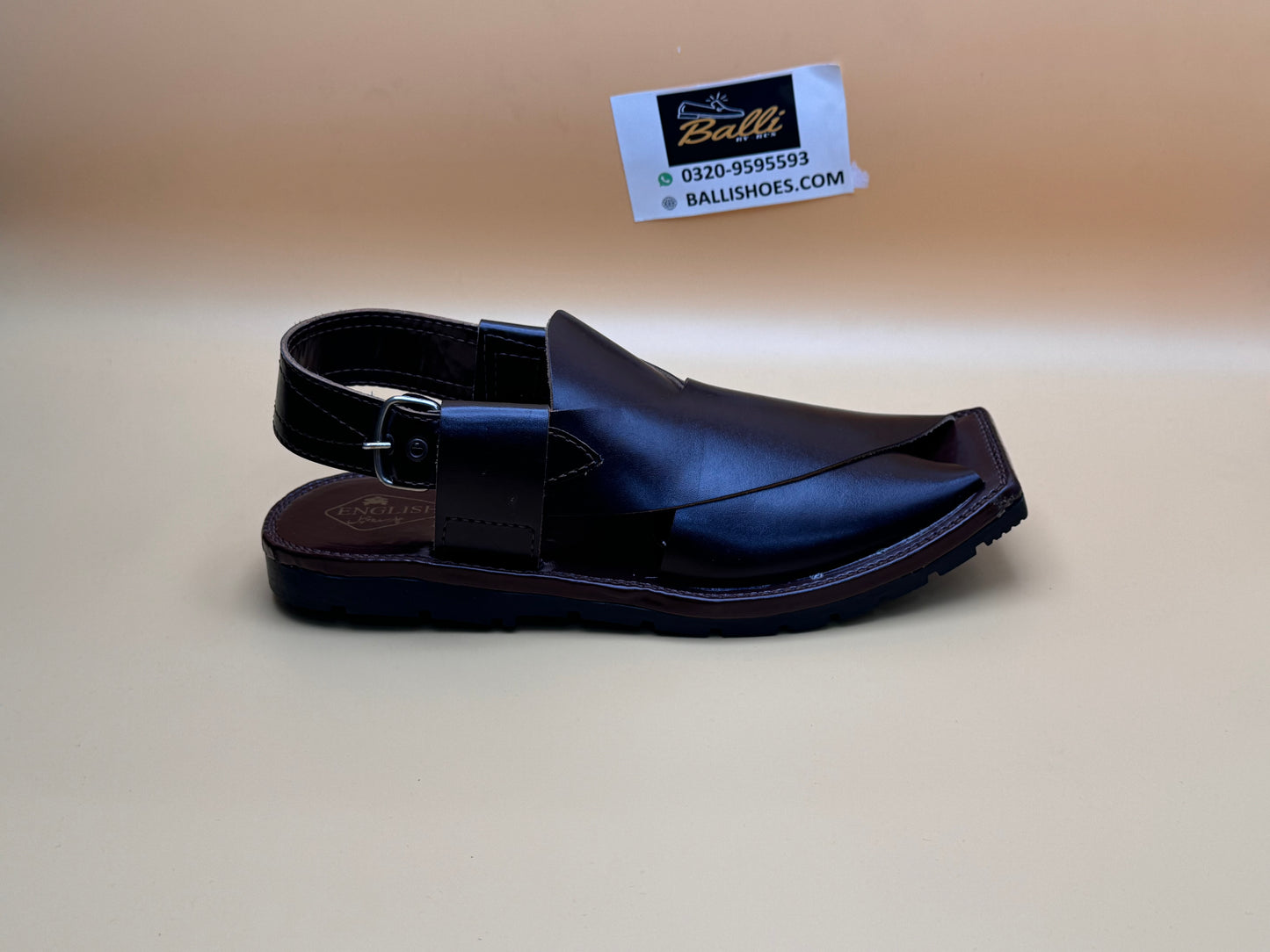 Men’s sleek chappal