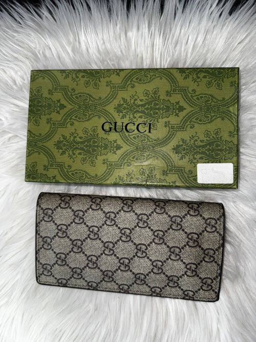 Branded long wallet imported