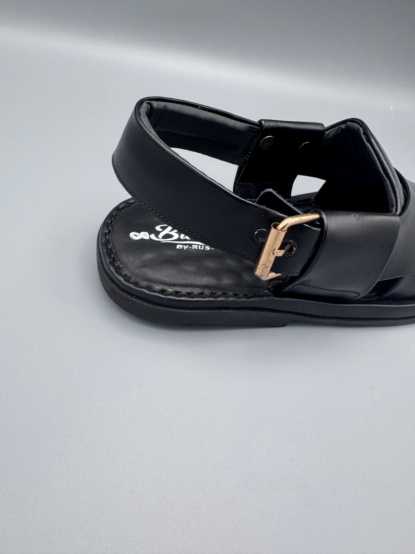 Peshawri chappal 2.0 (Raees series)