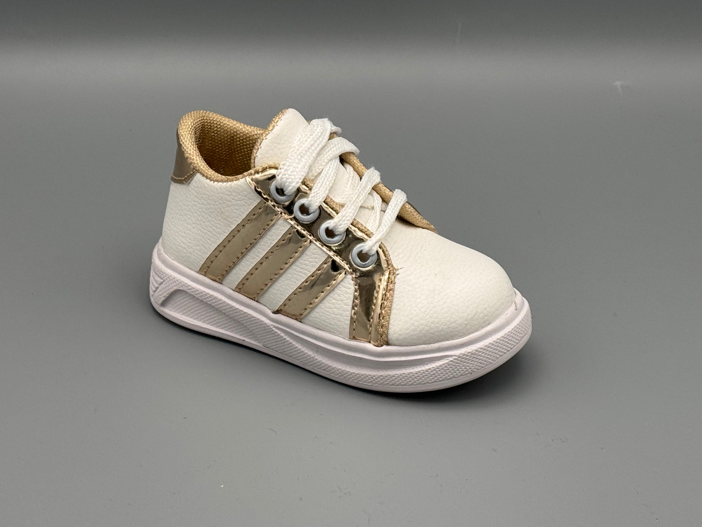 Kids fashion sneakers