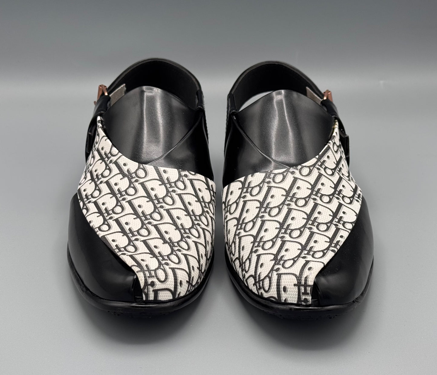Royal chappal DG