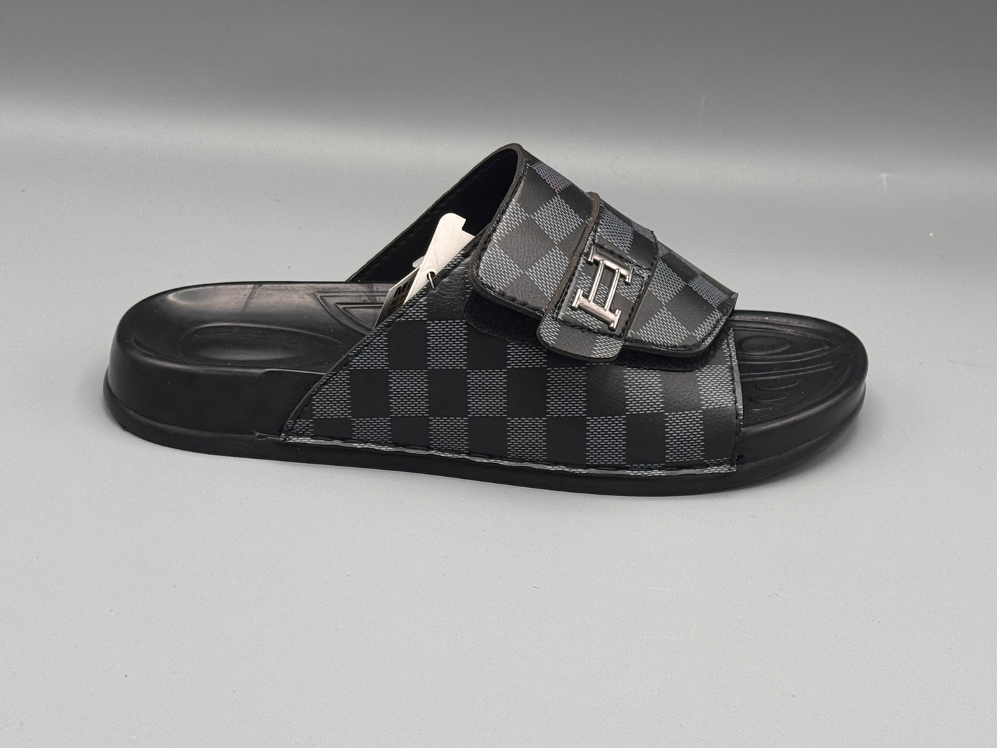 Medicated premium slipper