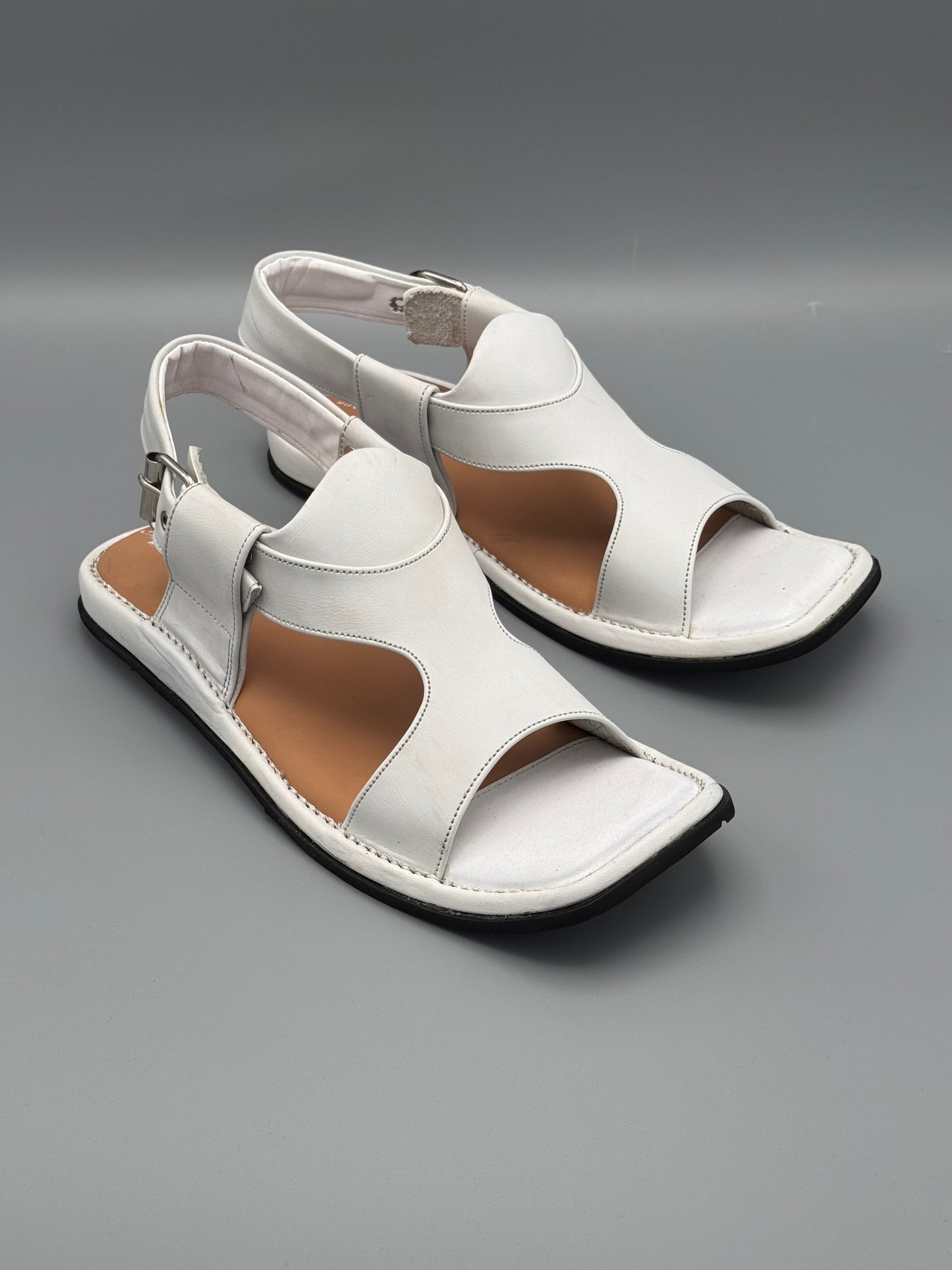 Panjedar chappal (Raees series)