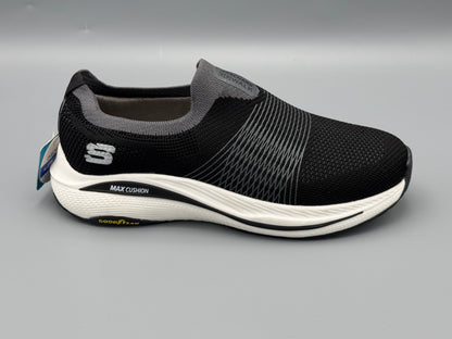 Skechers max cushion (slip-in)