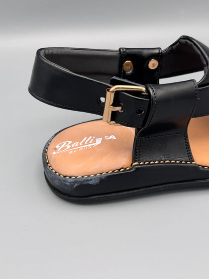 Panjedar chappal (Raees series)