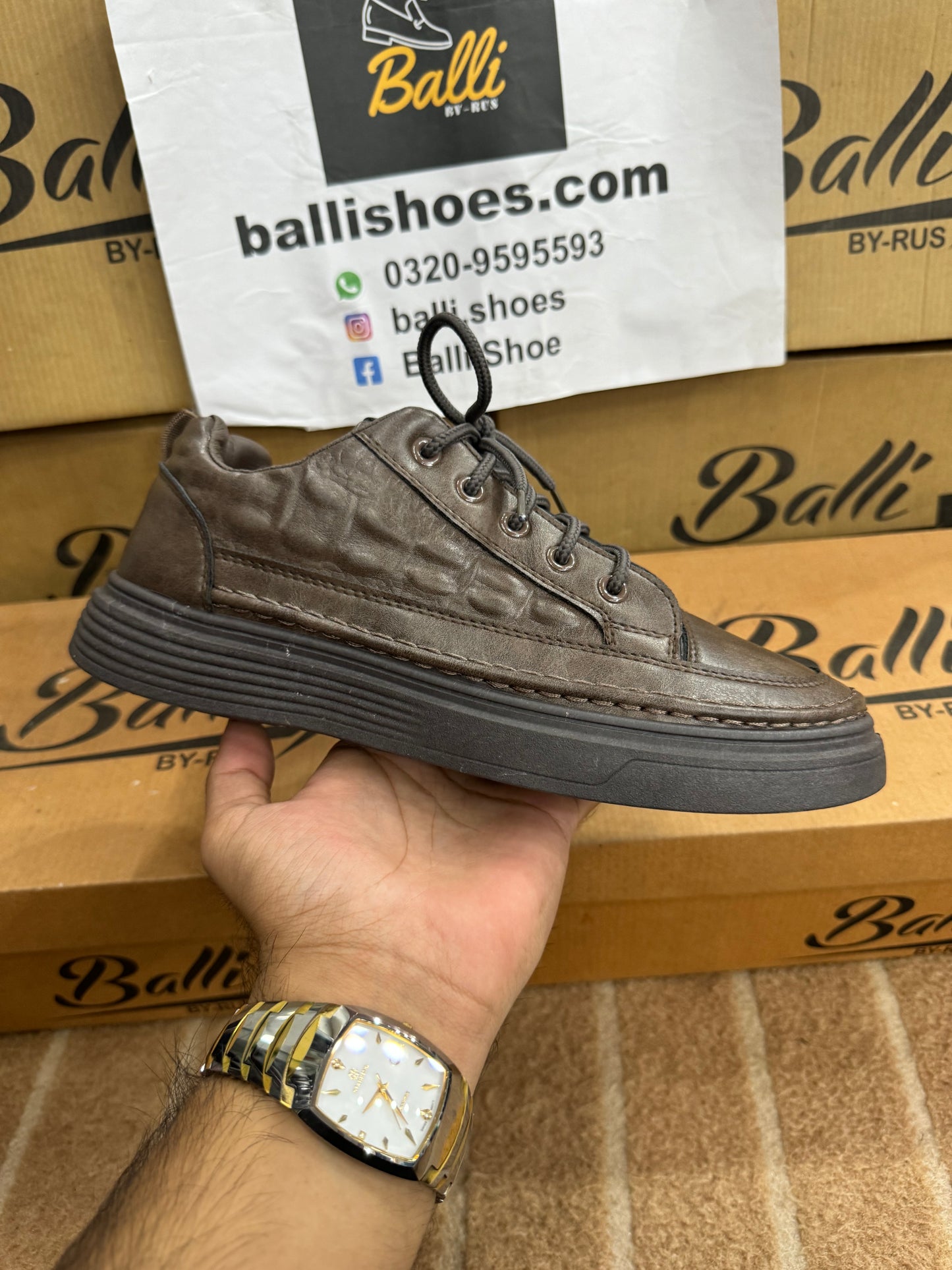 Fashion sneakers (Brown)