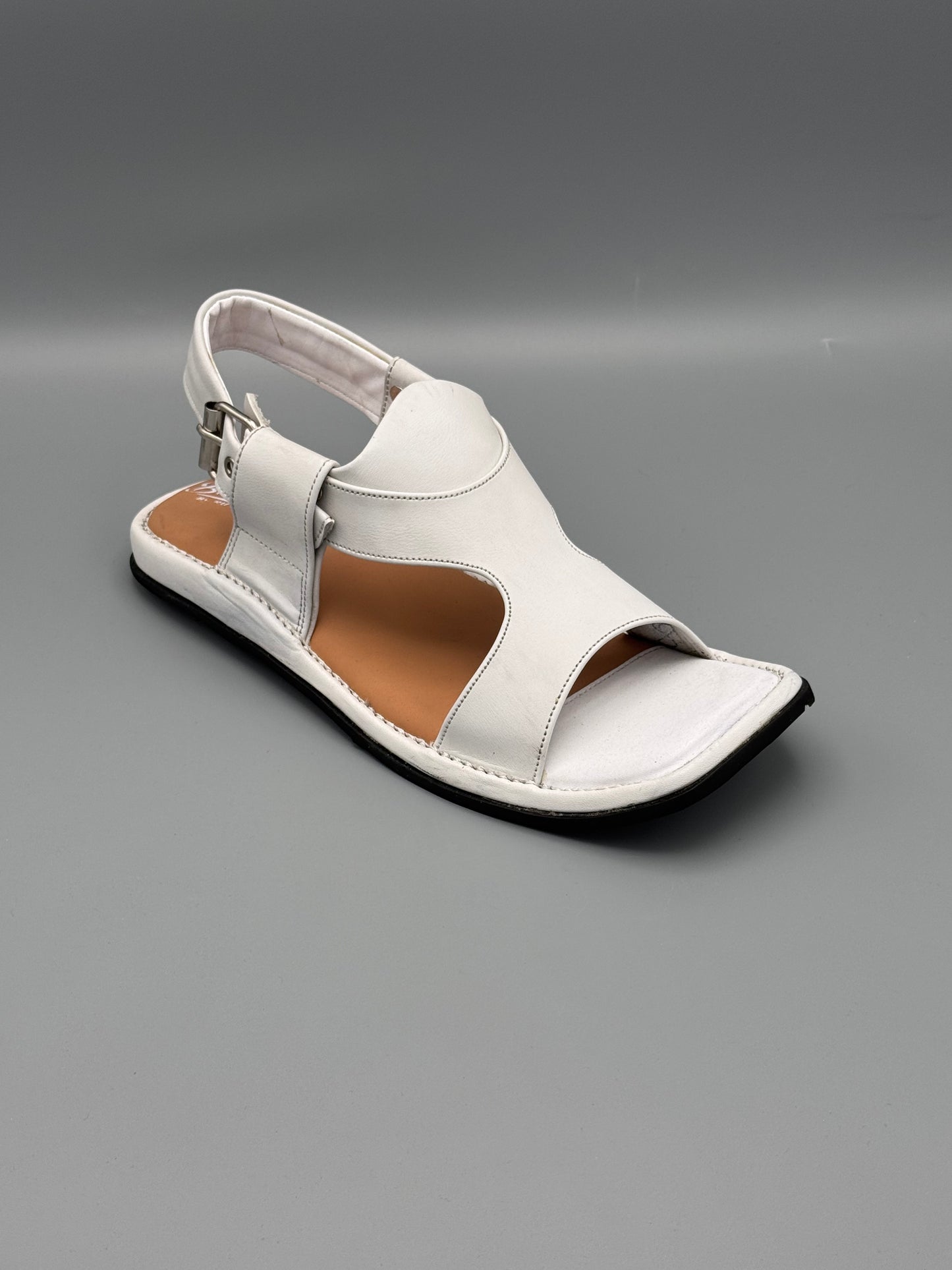 Panjedar chappal (Raees series)